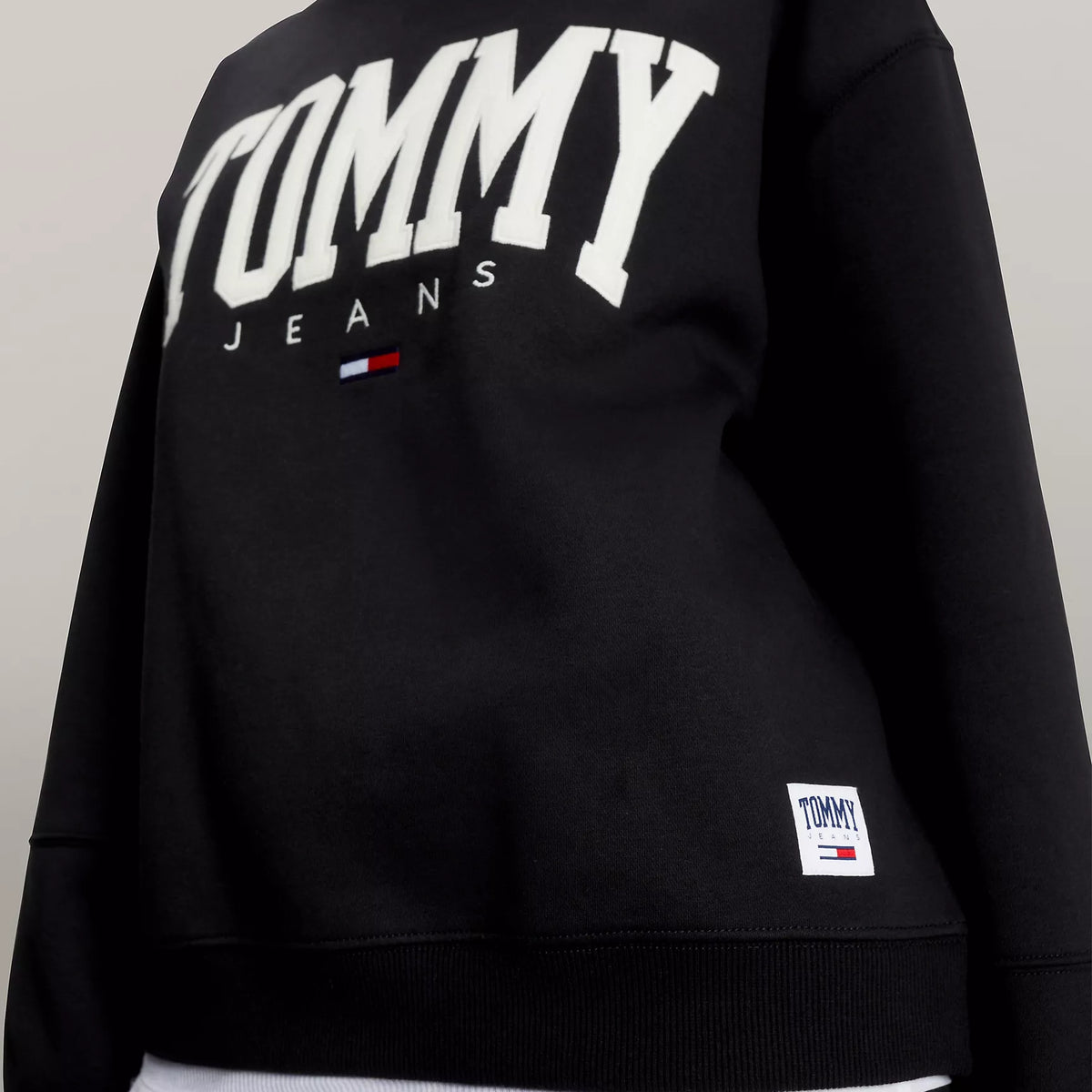 Tommy Hilfiger Embroidered TJ Varsity Logo Sweatshirt M